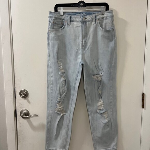 Wild Fable Womens Blue Light Washed High Rise Distressed Mom Jeans Size 12 - Picture 6 of 12
